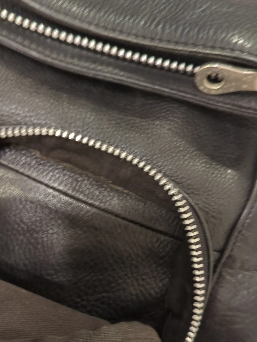 Vintage Y2K Armani Exchange Black Leather Shoulder Bag - Classic Everyday Carry